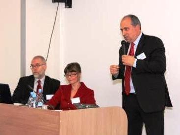 1.12.2011_kuva 1_anttonen_kosonen_nekipelov.jpg